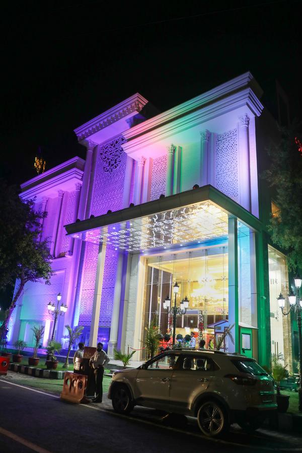 The Grand Parisian Ξενοδοχείο Δελχί Εξωτερικό φωτογραφία